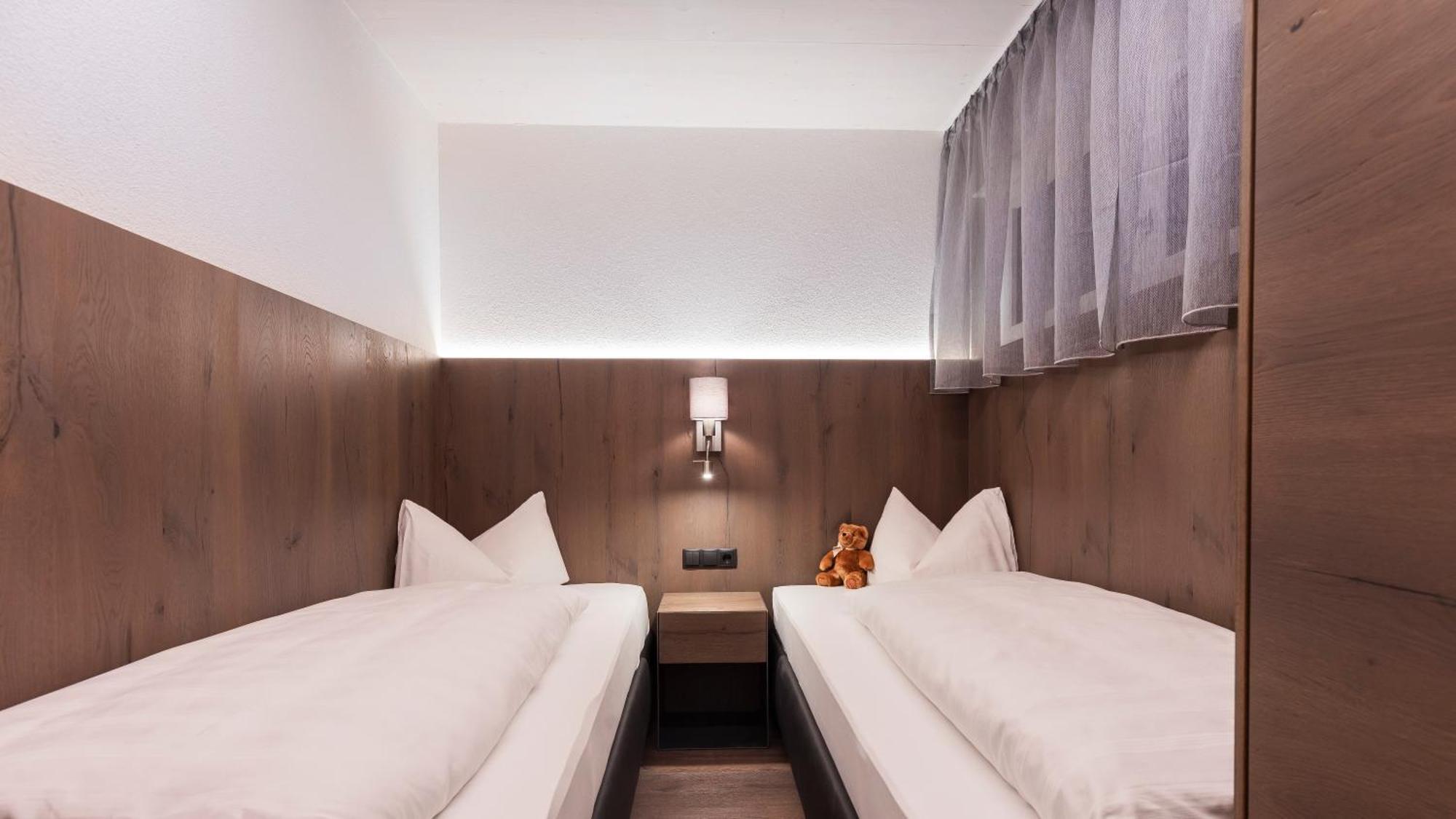 Residenz Fliana Deluxe Apartment Mathon ภายนอก รูปภาพ