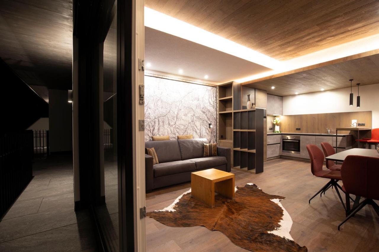 Residenz Fliana Deluxe Apartment Mathon ภายนอก รูปภาพ
