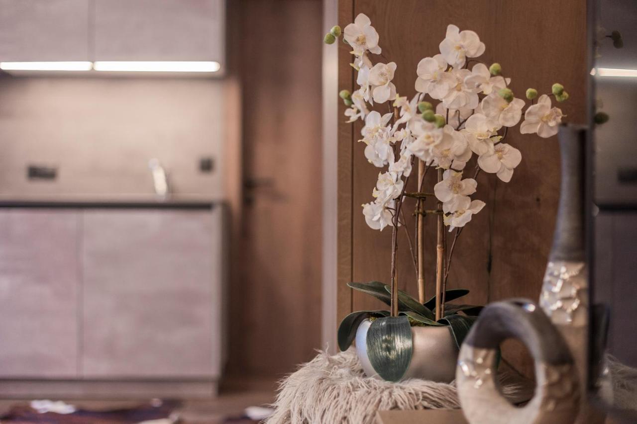 Residenz Fliana Deluxe Apartment Mathon ภายนอก รูปภาพ